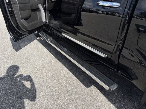 Used 2024 Chevrolet Silverado 1500 High Country w/ High Country Premium Package image 44