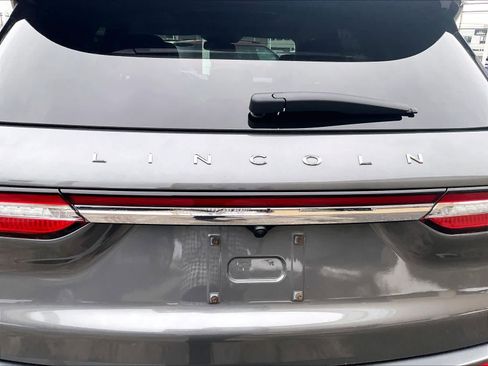 Used 2022 Lincoln Corsair AWD w/ Premium Package image 29