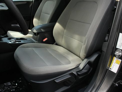 Used 2020 Ford Escape S AWD/4WD image 17