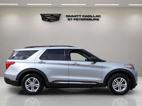 Used 2021 Ford Explorer XLT image 6
