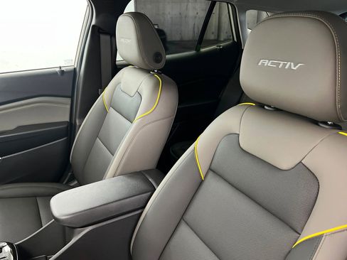 New 2026 Chevrolet Trax ACTIV w/ Sunroof Package image 17