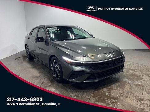 Certified 2025 Hyundai Elantra Sport image 1