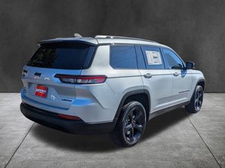 New 2025 Jeep Grand Cherokee L Limited w/ Black Appearance Package AWD/4WD video 4