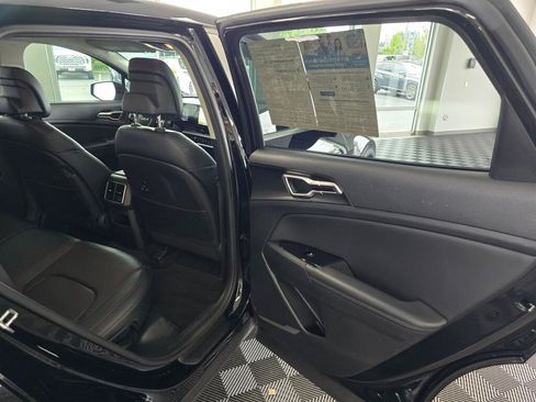 Used 2023 Kia Sportage EX FWD image 37