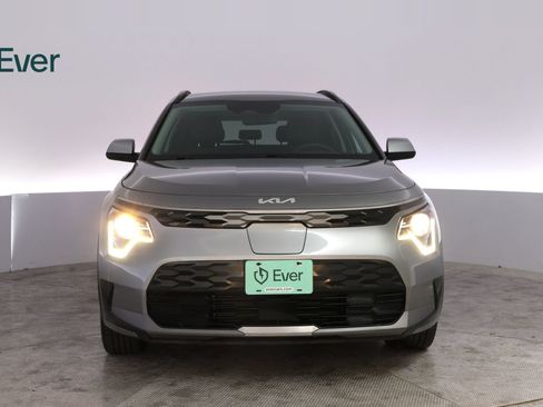 Used 2024 Kia Niro Wind FWD image 12