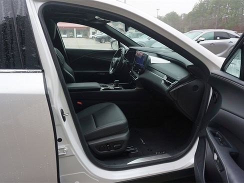 Used 2024 Lexus RX 350 Premium image 19