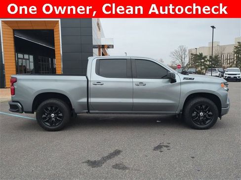 Used 2024 Chevrolet Silverado 1500 RST w/ Convenience Package II image 3