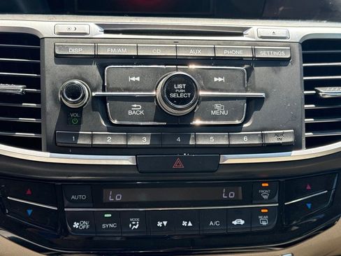 Used 2016 Honda Accord LX image 16