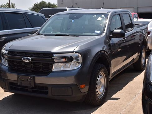 Used 2023 Ford Maverick XL FWD image 2