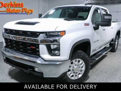 Used 2023 Chevrolet Silverado 2500 LT w/ Convenience Package AWD/4WD image 1