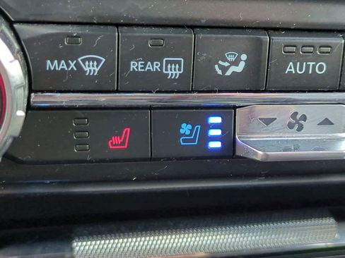 Used 2021 Ford F150 Lariat AWD/4WD image 22