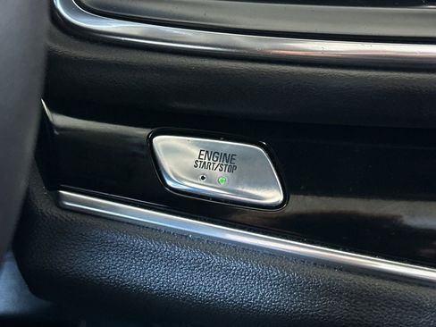 Used 2023 Buick Enclave Avenir w/ Avenir Technology Package image 31