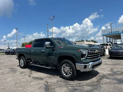 Used 2025 Chevrolet Silverado 2500 LTZ w/ LTZ Convenience Package