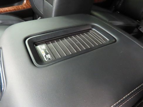 Used 2019 Chevrolet Suburban Premier image 55