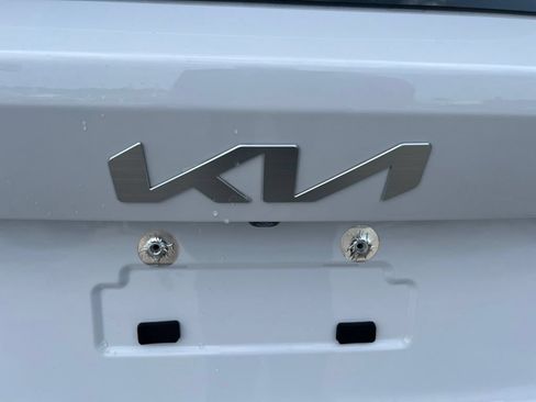 Used 2022 Kia Sorento LX FWD image 31