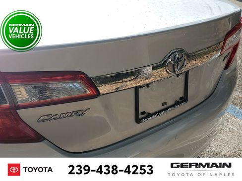 Used 2013 Toyota Camry XLE image 15