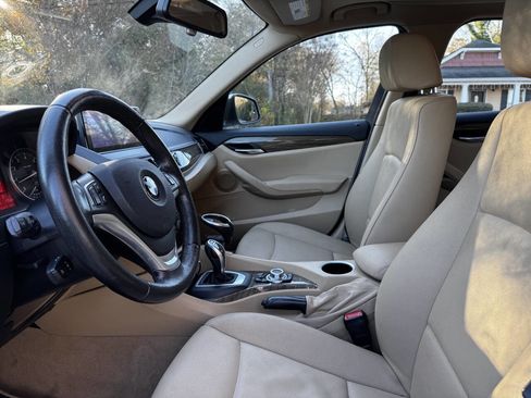 Used 2015 BMW X1 sDrive28i image 11