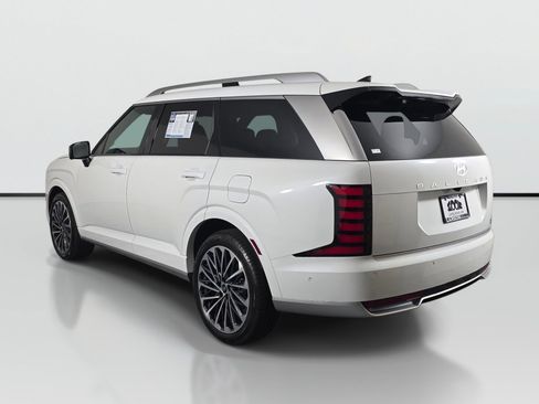 Used 2026 Hyundai Palisade Calligraphy AWD/4WD image 3