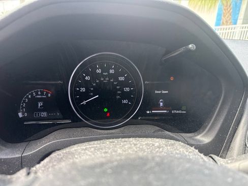 Used 2020 Honda HR-V EX image 14