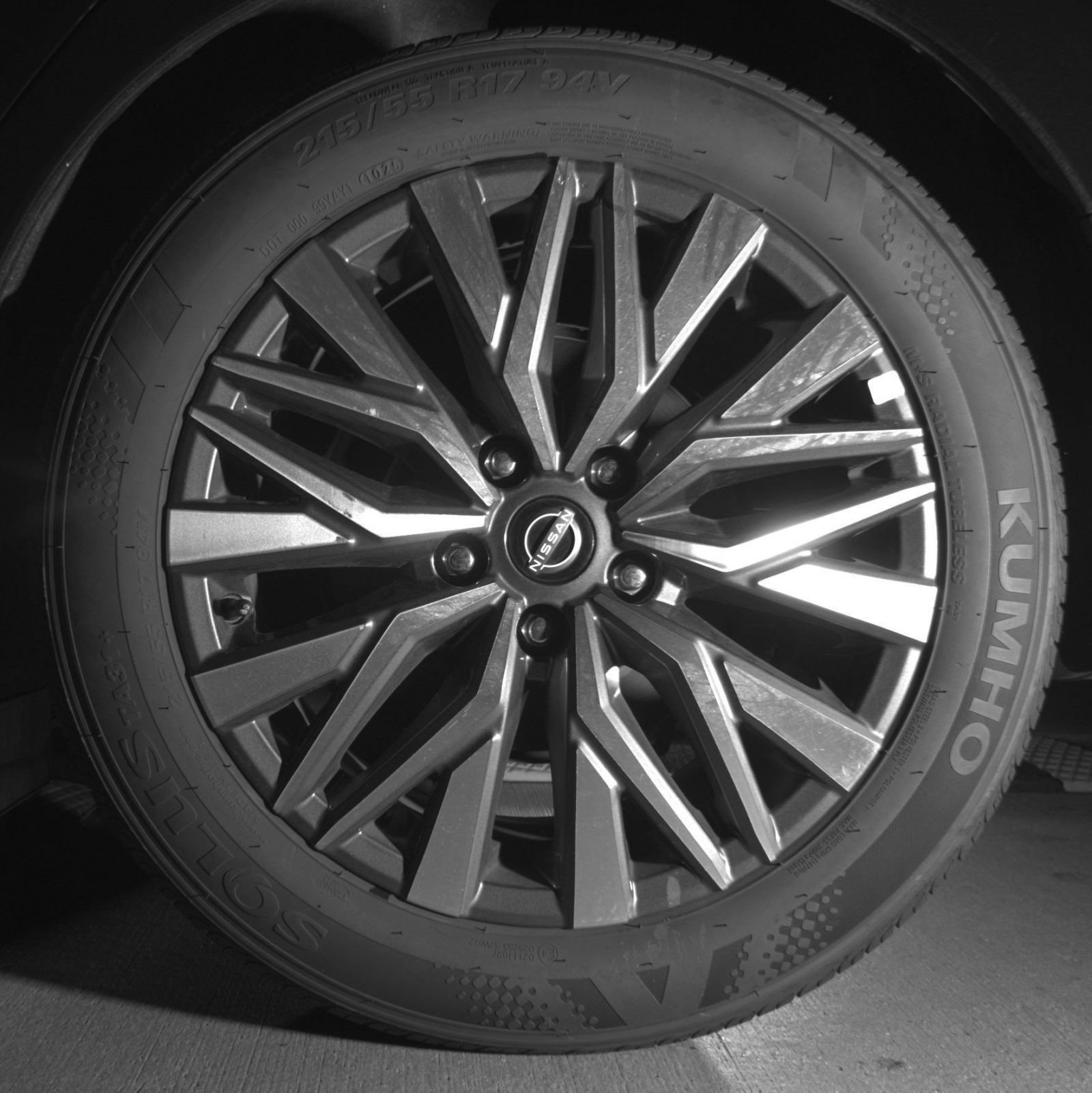 Used 2025 Nissan Altima 2.5 SV FWD image 16