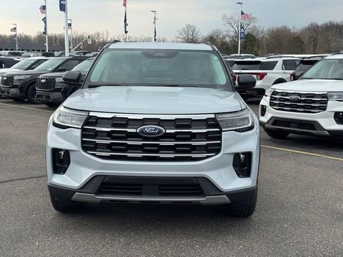 New 2026 Ford Explorer Active w/ Active Comfort Package AWD/4WD image 2