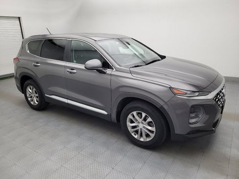 Used 2020 Hyundai Santa Fe SE FWD image 11