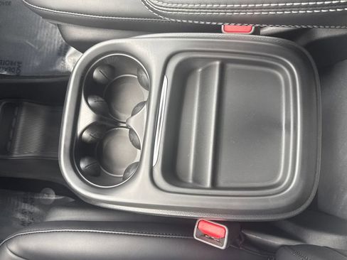 New 2027 Chrysler Pacifica Select AWD/4WD image 34