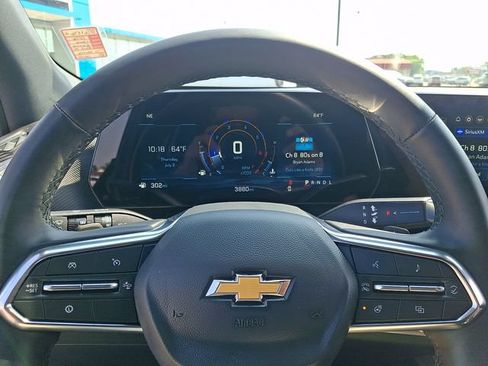 Certified 2026 Chevrolet Equinox LT FWD image 19