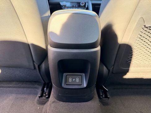 New 2026 Hyundai Elantra Limited FWD image 29