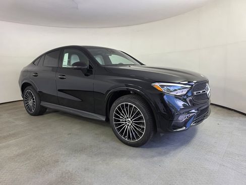 New 2027 Mercedes-Benz GLC 300 4MATIC image 1