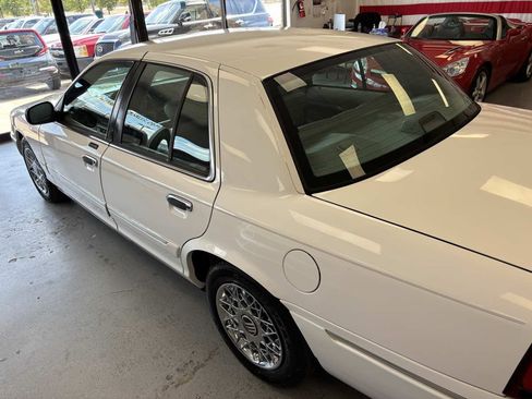 Used 2002 Mercury Grand Marquis GS RWD image 11
