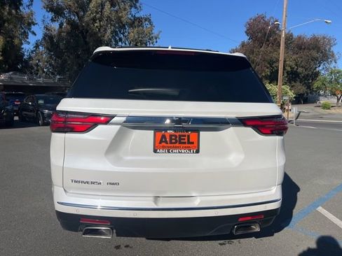 Used 2023 Chevrolet Traverse High Country AWD/4WD image 7