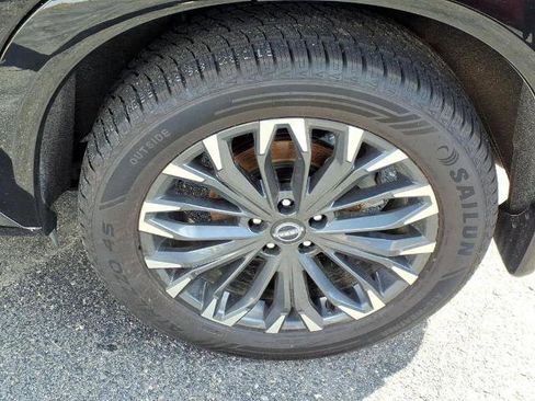 Certified 2025 Nissan Rogue Platinum FWD image 6