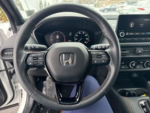 Used 2023 Honda HR-V Sport image 11