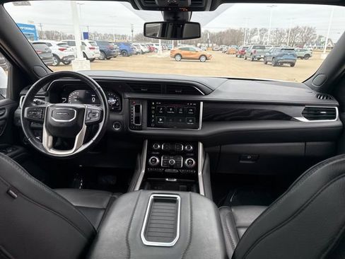 Used 2022 GMC Yukon XL Denali image 53