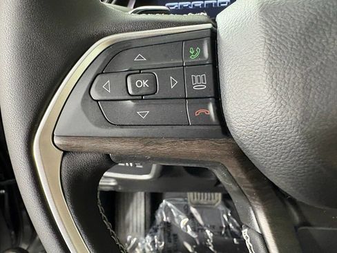 New 2026 Jeep Grand Cherokee Altitude RWD image 23
