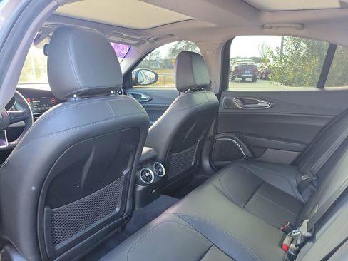 Used 2021 Alfa Romeo Giulia Ti image 12