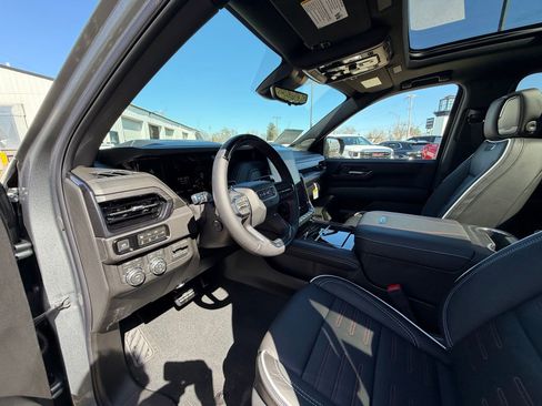 New 2026 GMC Yukon XL AT4 Ultimate image 10