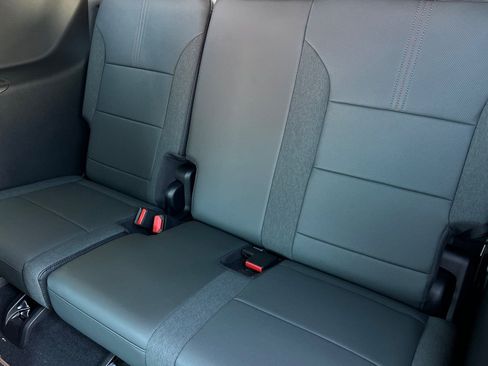 New 2026 GMC Acadia AT4 AWD/4WD image 14