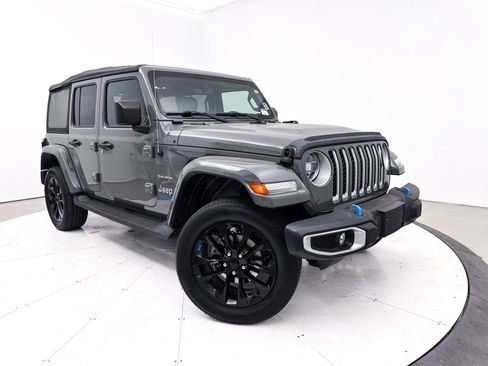 Used 2022 Jeep Wrangler Unlimited Sahara AWD/4WD image 1