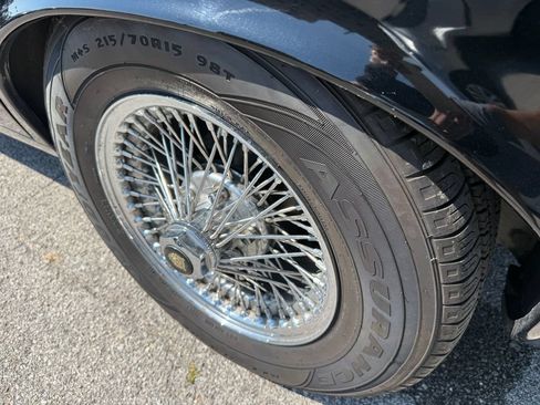 Used 1987 Jaguar XJ6 RWD image 25