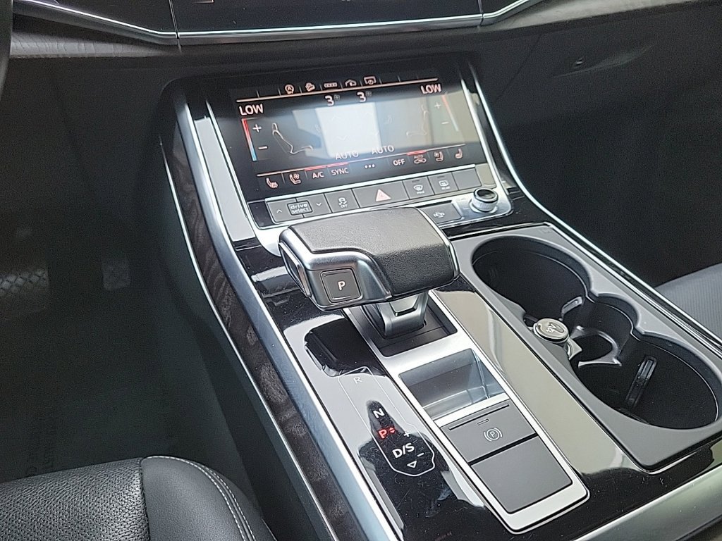Used 2021 Audi Q8 Premium Plus w/ Premium Plus Package AWD/4WD image 28