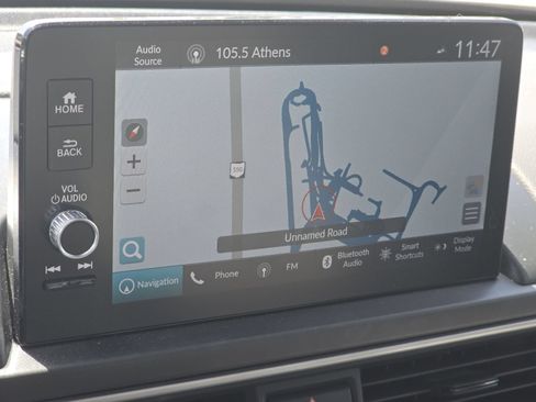 Used 2024 Honda Pilot Touring image 4