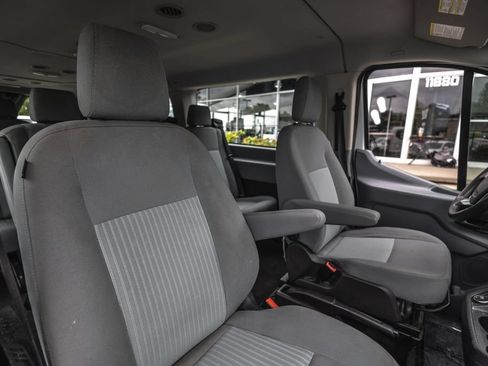 Used 2019 Ford Transit 350 XLT RWD image 21