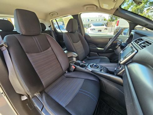 Used 2024 Nissan Leaf S FWD image 14