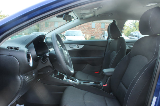 Used 2024 Kia Forte LXS FWD image 12