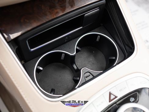 Used 2019 Mercedes-Benz S 560 Sedan image 33