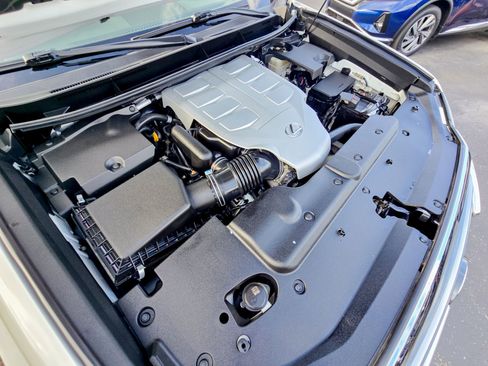 Used 2019 Lexus GX 460 Premium w/ Premium Package image 42