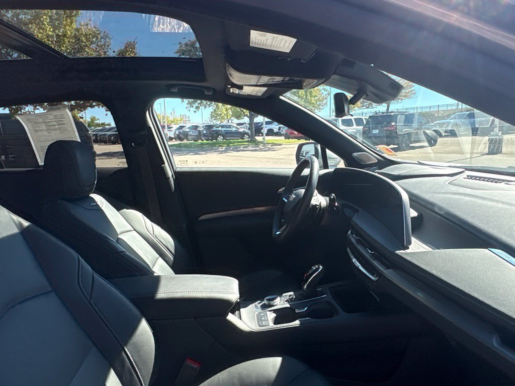 Used 2024 Cadillac XT4 Premium Luxury w/ Active Safety Package AWD/4WD image 27