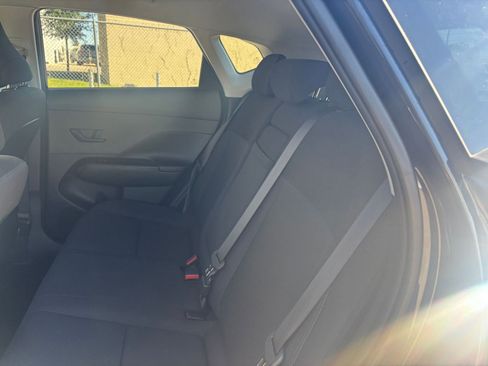 Used 2025 Hyundai Kona SEL image 36